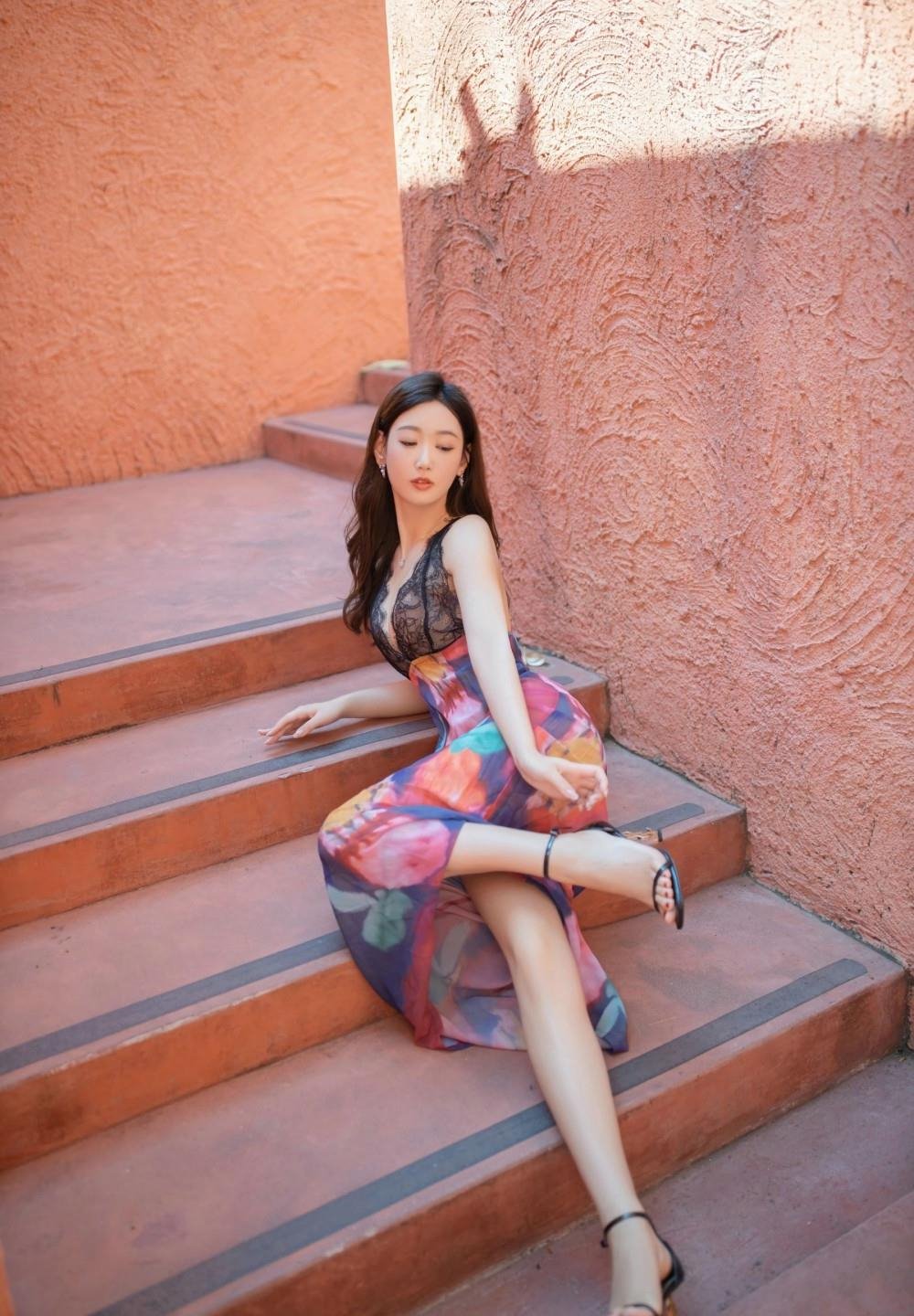 ɫ�����ۺ���Ѹ������