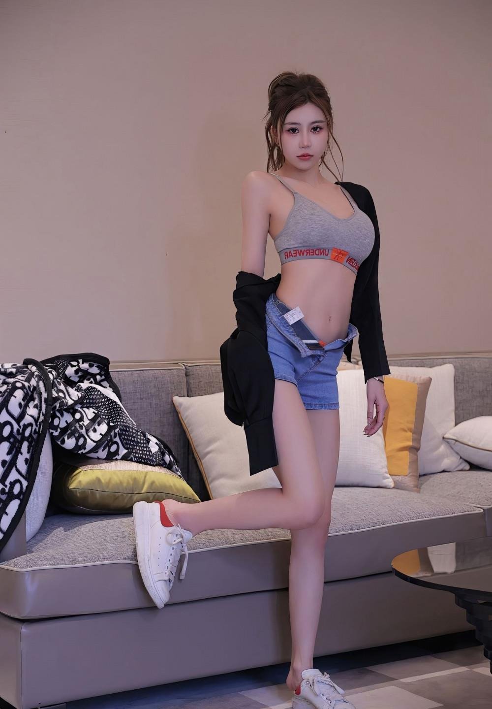 ����׹�Ӵ�ȫѸ������