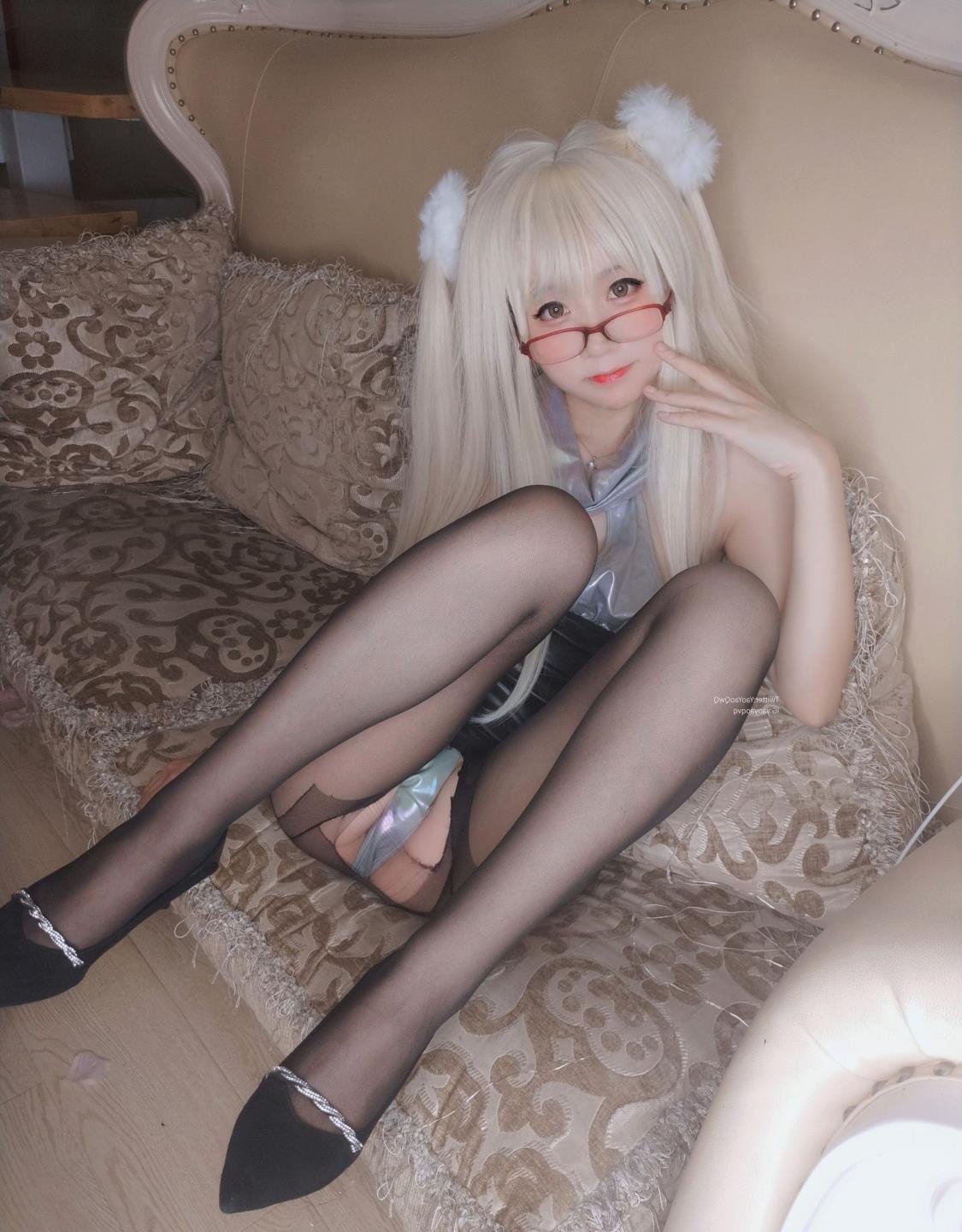 ɫ��Ѹ������