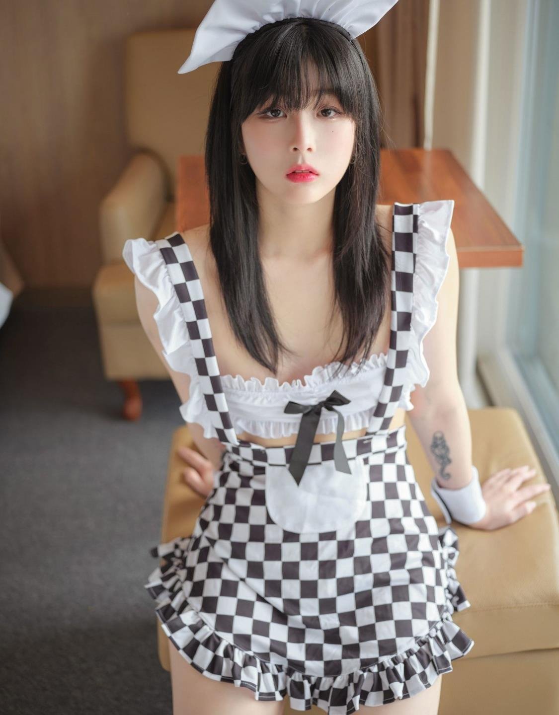 Ů���������������Բ�ݮ������Ѹ������