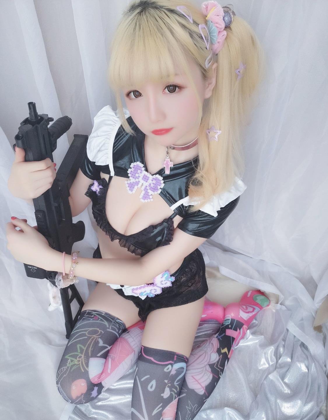�й����츾Ůë����Ѹ������