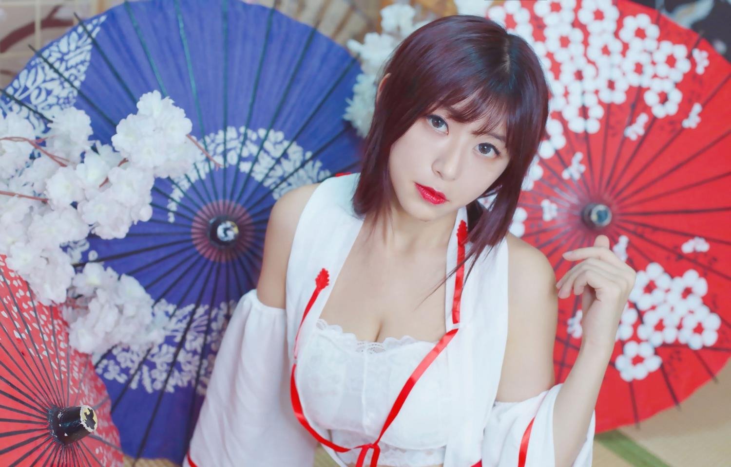 �ӽ�Ѿ��ƵѸ������