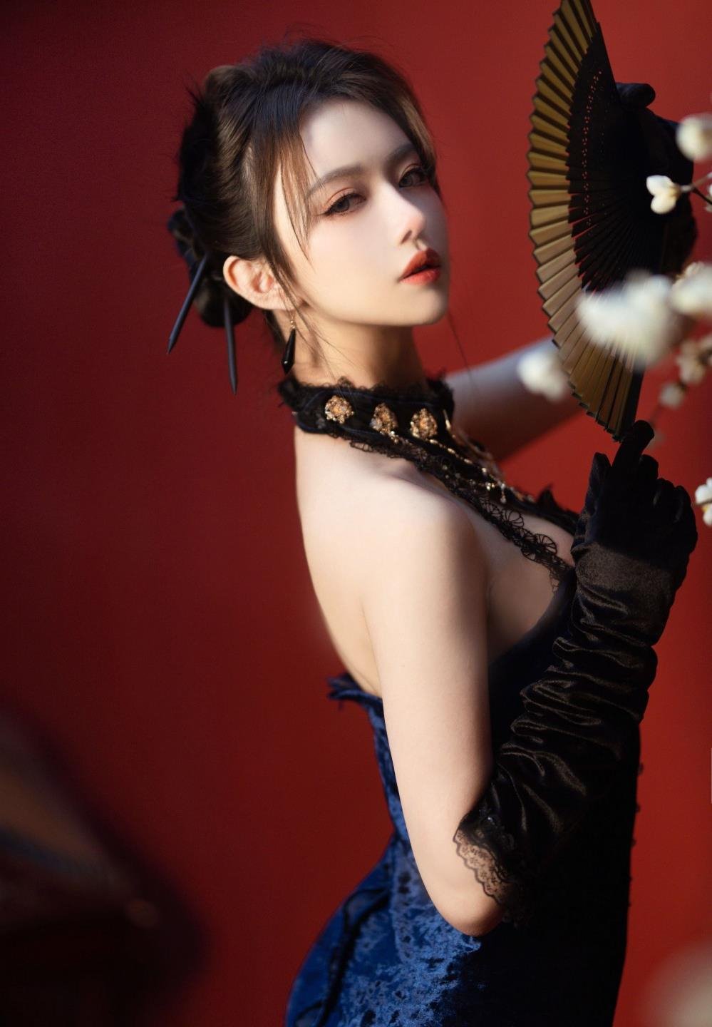 �����ĸ��9����������