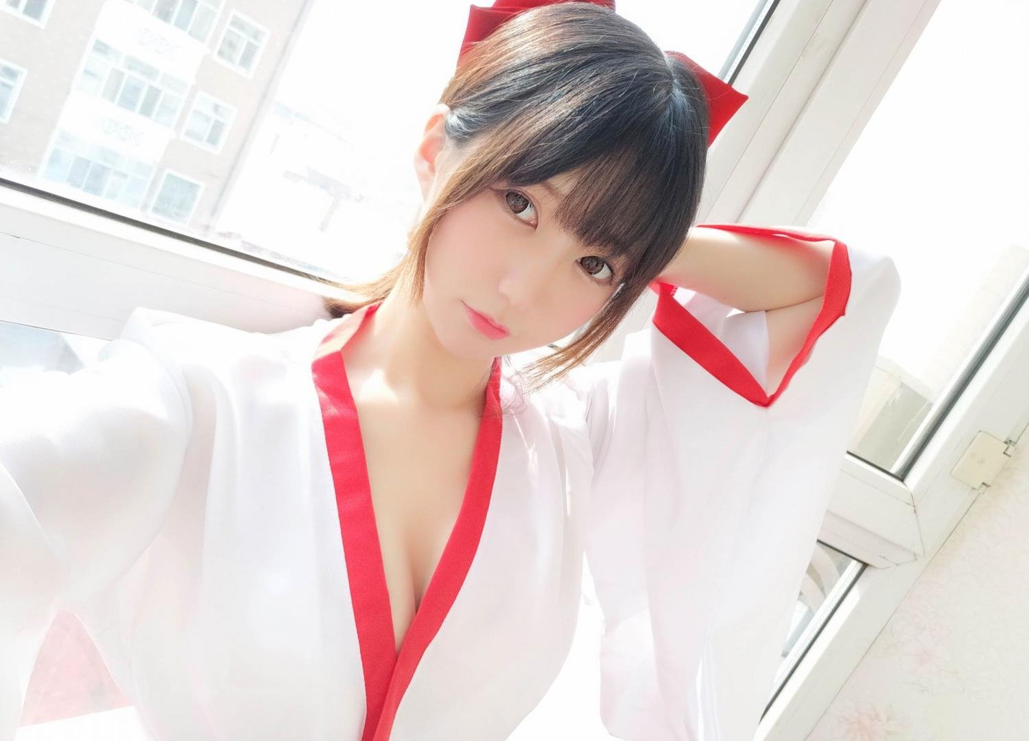 红绿 金叶子迅雷下载
