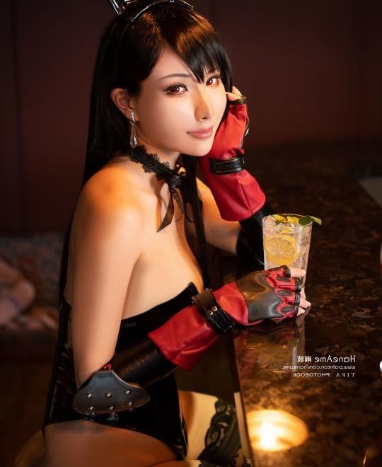 Ů����һ����Ů���ĸ���Ѹ������